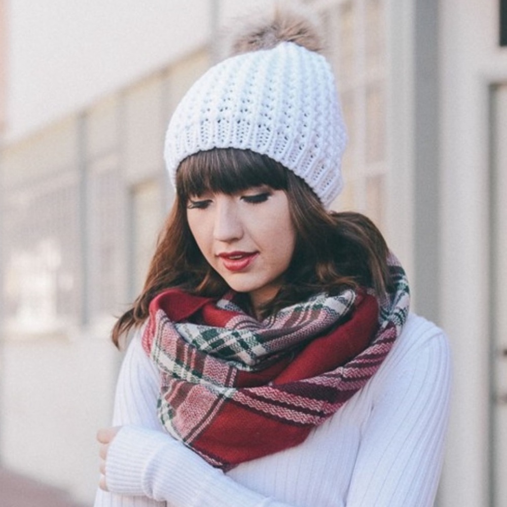 Ana Beanie - Picture 1 of 2